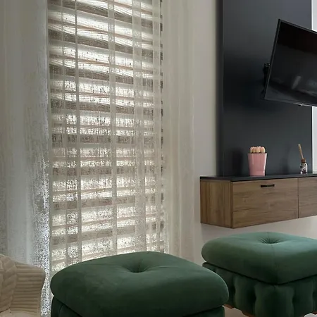 3a Apartment *